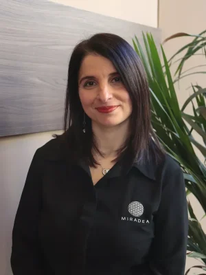 Giulia — Miradea De Amicis